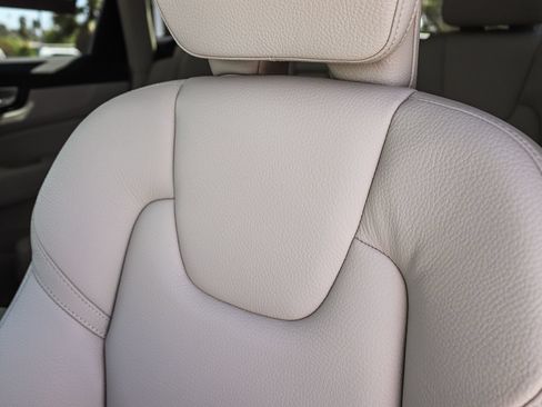 Used 2023 Volvo XC60 B5 Plus w/ Protection Package Premier FWD image 29