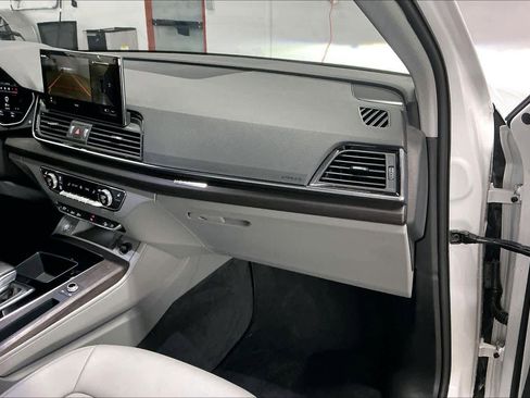 Certified 2023 Audi Q5 2.0T Premium Plus w/ Premium Plus Package image 18