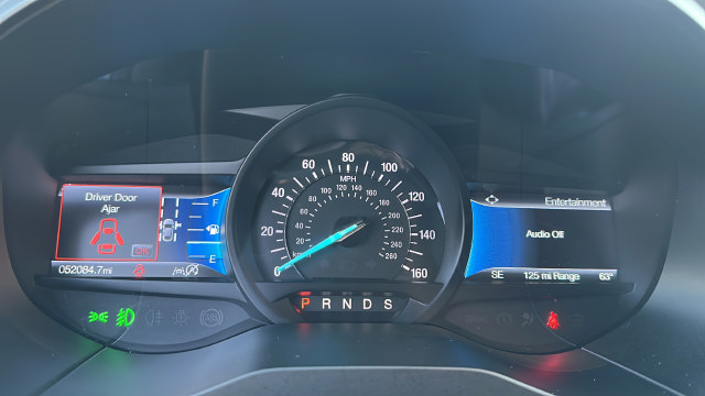 Used 2022 Ford Edge ST-Line w/ Class II Trailer Tow Package AWD/4WD image 17