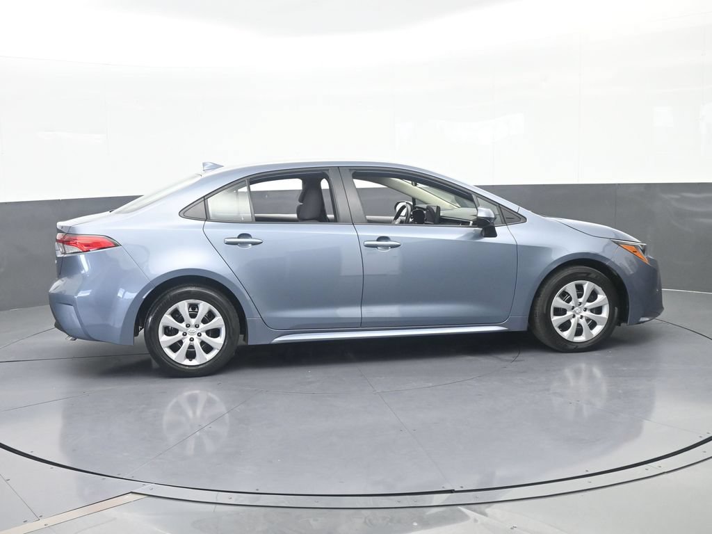 Used 2024 Toyota Corolla LE FWD image 7