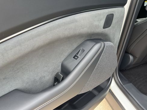 New 2025 Ford Mustang Mach-E GT image 36