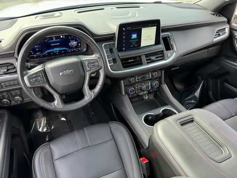 Used 2022 Chevrolet Suburban RST AWD/4WD image 10