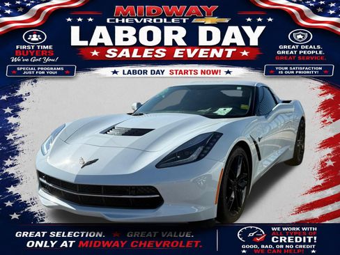 Used 2019 Chevrolet Corvette Stingray Coupe RWD image 1