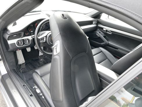 Used 2017 Porsche 911 Carrera 4S image 21