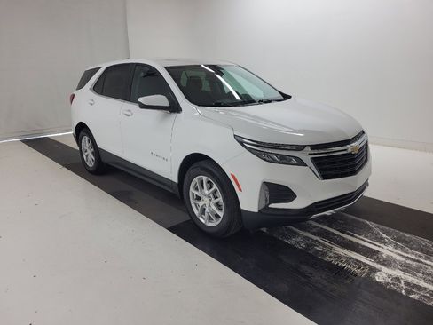 Used 2023 Chevrolet Equinox LT FWD image 13