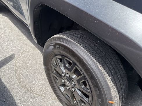 Used 2025 Toyota 4Runner SR5 image 4