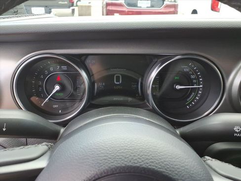 Used 2023 Jeep Wrangler Unlimited w/ Cold Weather Group AWD/4WD image 27