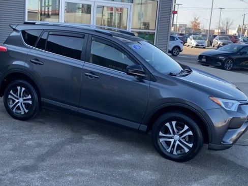 Used 2018 Toyota RAV4 LE w/ All Weather Liner Package image 3