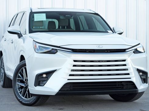 Used 2025 Lexus TX 350 TX 350 Premium w/ Technology Package image 4