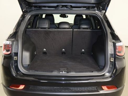 Used 2024 Jeep Compass Latitude image 18