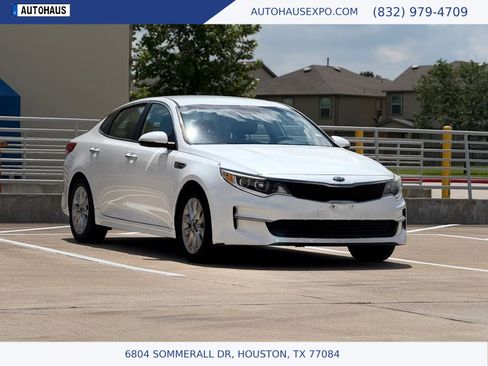 Used 2016 Kia Optima LX FWD image 1