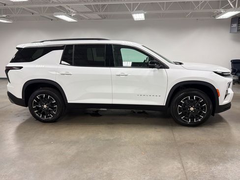 New 2026 Chevrolet Traverse LT FWD image 7