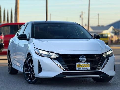 Used 2024 Nissan Sentra SR image 2