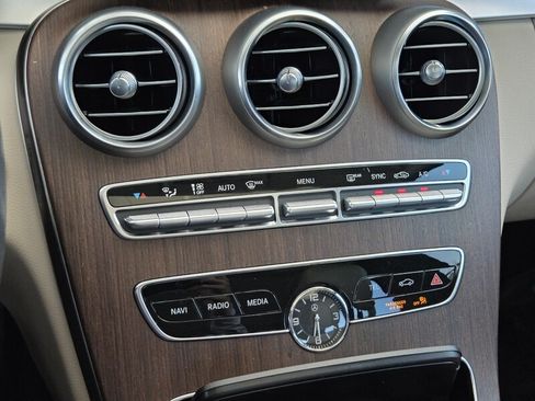 Used 2019 Mercedes-Benz C 300 Sedan image 33