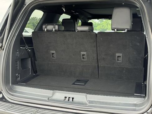 Used 2023 Ford Expedition Platinum image 35