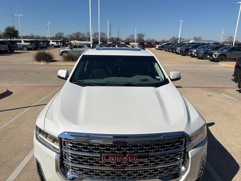 Used 2023 GMC Acadia Denali w/ Denali Ultimate Package image 7