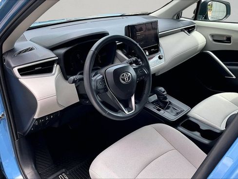 Certified 2026 Toyota Corolla Cross LE FWD image 19