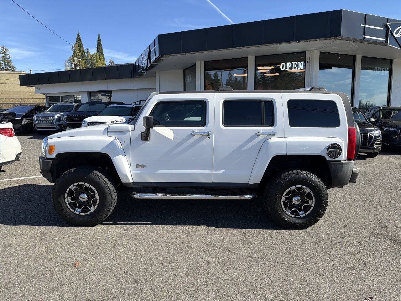 Used 2008 HUMMER H3 AWD/4WD image 2