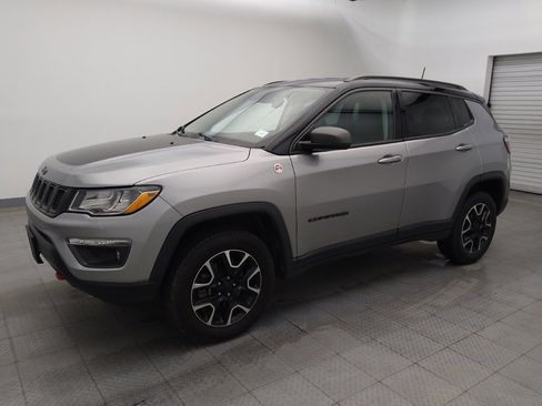 Used 2020 Jeep Compass Trailhawk image 2
