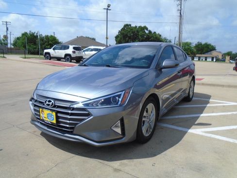 Used 2019 Hyundai Elantra Value Edition w/ Cargo Package FWD image 3