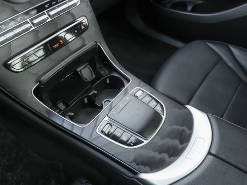 Used 2022 Mercedes-Benz GLC 300 image 12