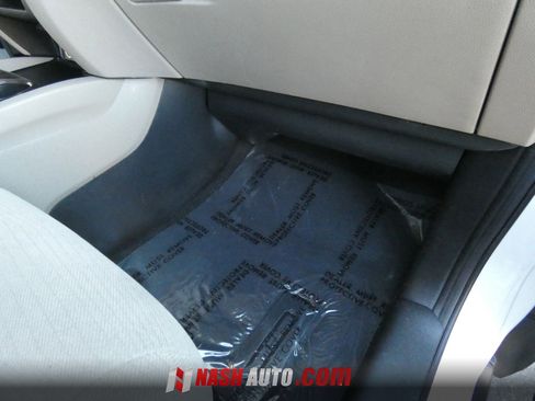 Used 2016 Honda Pilot EX image 32