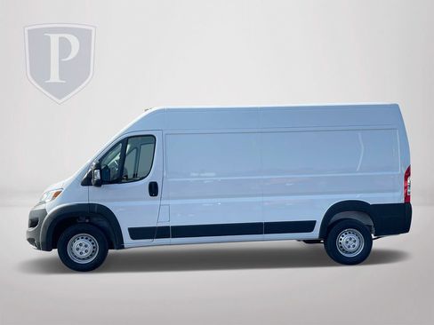 New 2025 RAM ProMaster 2500 w/ Convenience Group FWD image 5