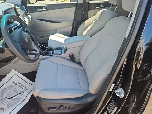 Used 2019 Hyundai Tucson Value AWD/4WD image 11