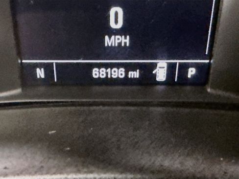 Used 2018 Chevrolet Equinox LS FWD image 16