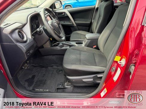 Used 2018 Toyota RAV4 LE w/ All Weather Liner Package FWD image 10