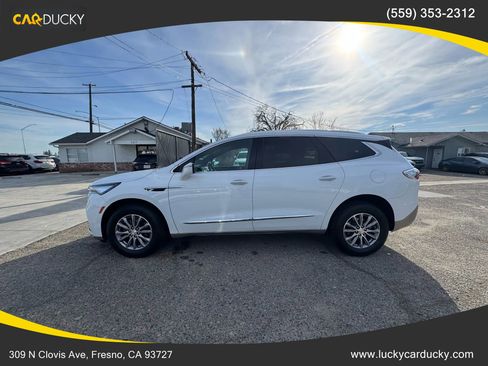 Used 2022 Buick Enclave Essence image 8