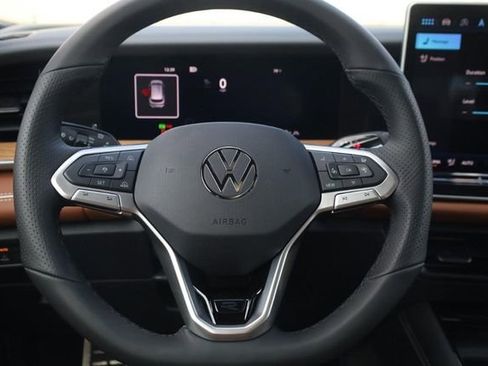 New 2026 Volkswagen Tiguan SEL R-Line image 7