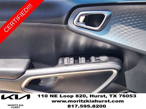 Certified 2025 Kia Soul LX w/ LX Technology Package FWD image 25