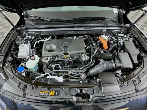 Used 2025 MAZDA CX-50 AWD 2.5 Hybrid w/ Premium Pkg image 32