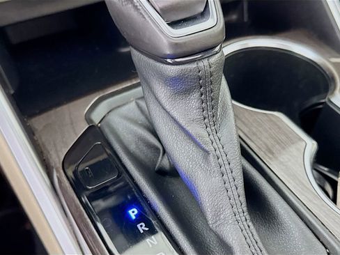Used 2022 Toyota Highlander Limited FWD image 20