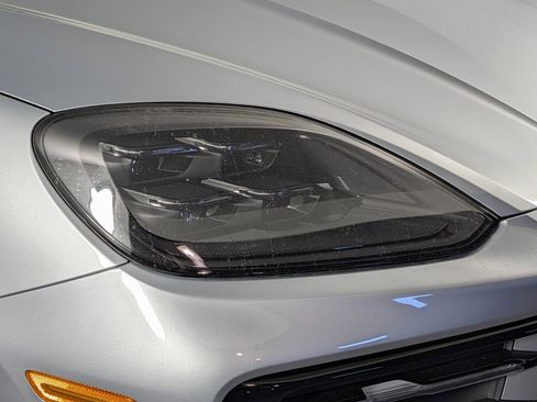 New 2026 Porsche Cayenne image 15