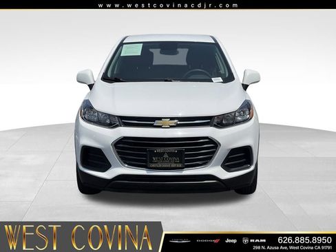 Used 2022 Chevrolet Trax LS w/ Tint and Cruise Package FWD image 2