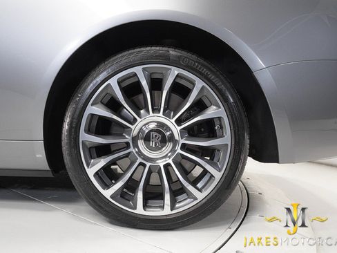 Used 2019 Rolls-Royce Dawn RWD image 67