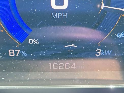 Certified 2025 Chevrolet Equinox EV LT w/ Convenience Package FWD image 28