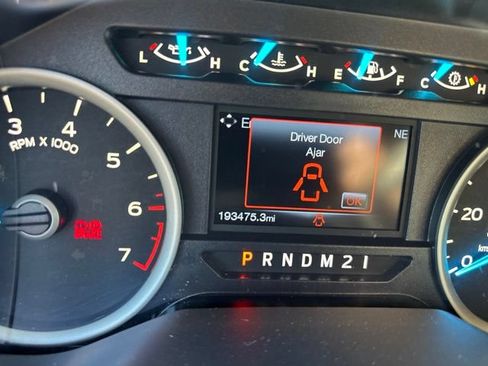 Used 2015 Ford F150 XLT w/ Equipment Group 302A Luxury AWD/4WD image 42