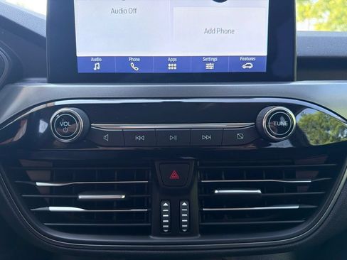 Certified 2023 Ford Escape Active AWD/4WD image 22