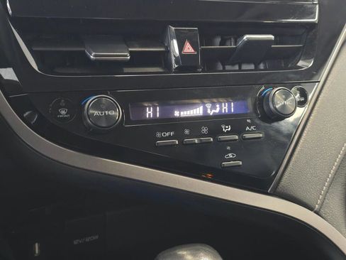 Used 2024 Toyota Camry XSE image 32