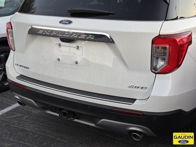 Certified 2023 Ford Explorer Limited w/ Equipment Group 301A AWD/4WD image 3