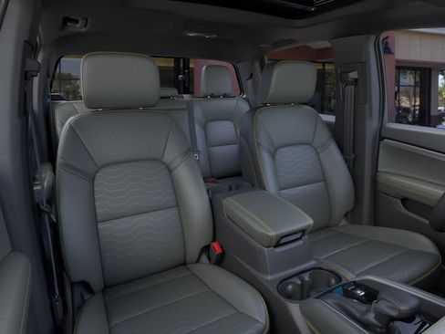 New 2026 Chevrolet Colorado ZR2 w/ Technology Package image 16