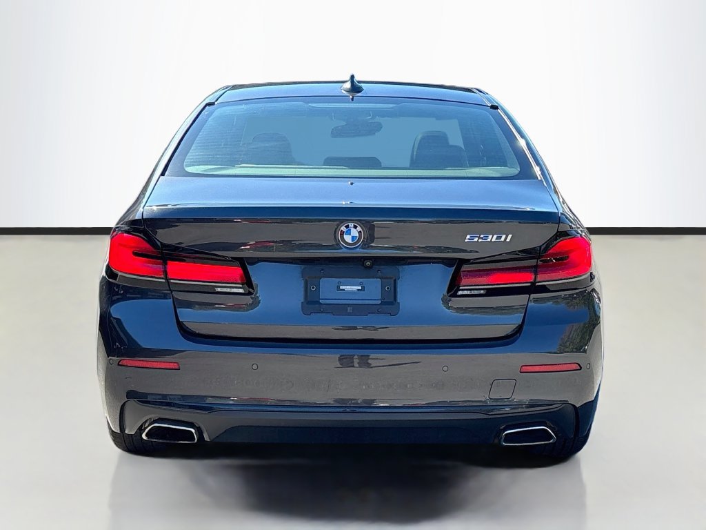 Used 2023 BMW 530i w/ Premium Package RWD image 6