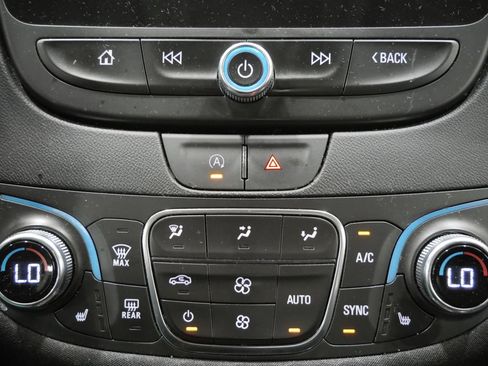 Used 2023 Chevrolet Malibu LT FWD image 19