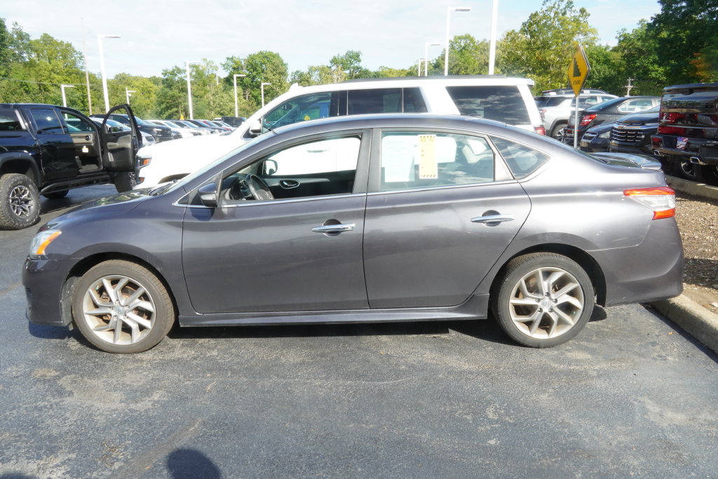 Used 2015 Nissan Sentra SR FWD image 2