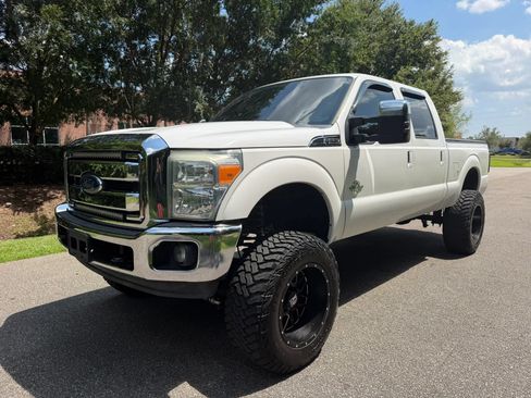 Used 2014 Ford F250 XLT AWD/4WD image 2