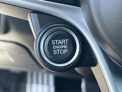 Used 2019 Alfa Romeo Giulia Ti Sport w/ Quick Order Package 22U Sport RWD image 24