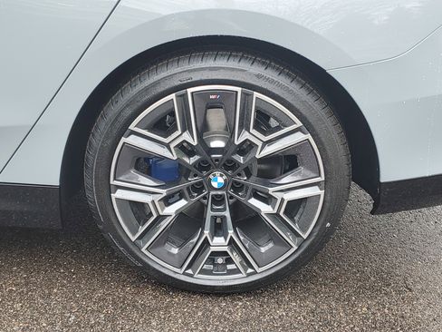 New 2026 BMW 530i xDrive w/ M Sport Package AWD/4WD image 27